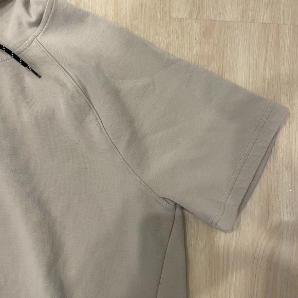 Men's Beige Short Sleeve Old Navy Sweater - Size M - Picture 3 of 5